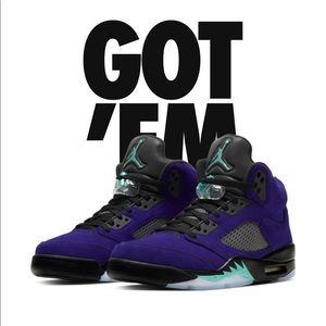 Jorden Retro 5 “Alternate/Purple Grape” DS Size 10